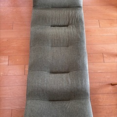 座椅子　グリーンの画像