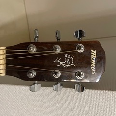 アコースティックギターの画像