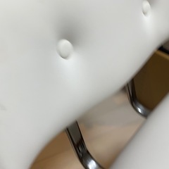 ホワイト　クッション　デスクチェア　北欧風の画像