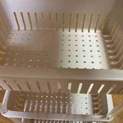 キャスター付きワゴン　4段の画像