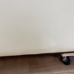 ◆中古◆格安◆美品◆合皮◆二人掛けソファ◆アイボリー◆フェイクレザー◆の画像