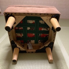 オットマン　椅子の画像