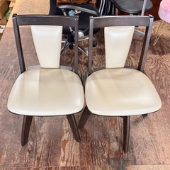 A2058🌟配送設置可‼️ 回転式、木製ダイニングチェア 2脚セット🌟の画像