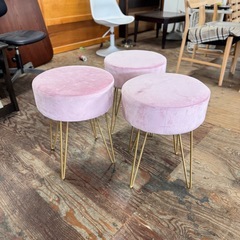 A2059🌟激安‼️ 3点セットフットスツール ベルベット ラウンドオットマン ドレッシングテーブルスツール ゴールドメタル脚 クッション化粧台シート 寝室 リビングルーム オフィス用 (ピンク)🌟の画像