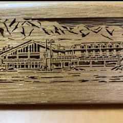 小型置き木製時計（液晶デジタル）の画像