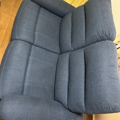 ニトリ電動リクライニングソファの画像