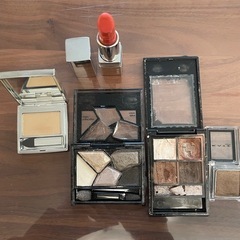 RMK、KATE、ヴィセのアイシャドウ、リップの画像
