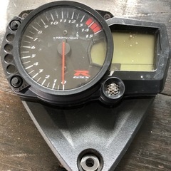 GSX-R1000 メーターの画像