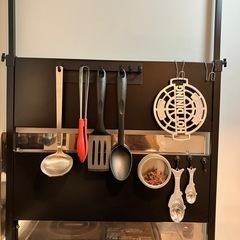 ニトリ　つっぱりキッチンパネル黒
(2月8日のみ1000円対応)の画像