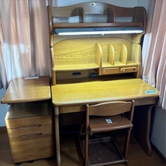 差し上げます！学習机（イトーキ）の画像