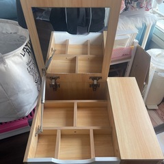 ドレッサー　サイドチェストの画像