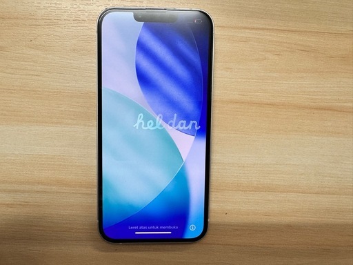 【動作異常無し】iPhone13 128GB ホワイト SIMフリー バッテリー交換済 非
正規修理品 