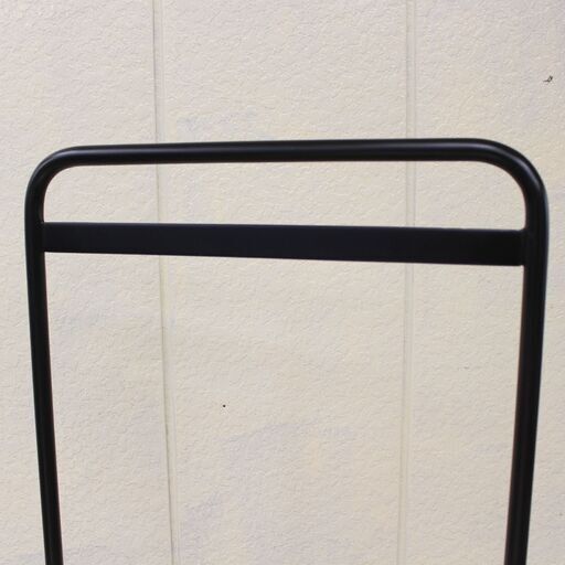 620)【参考価格￥39,900/川崎から出品】IDEE ワラビーハンガースタンド（WALLABY HANGER STAND）