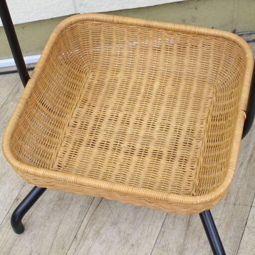 620)【参考価格￥39,900/川崎から出品】IDEE ワラビーハンガースタンド（WALLABY HANGER STAND）