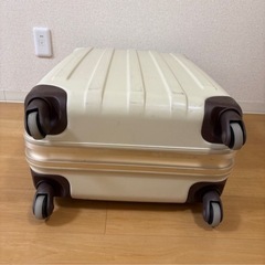 サンコー　RUBBERZONE大型キャリーケース の画像