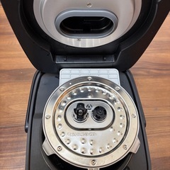 TOSHIBA 圧力IH炊飯器 RC-6PXR ブラック「2021年製」の画像