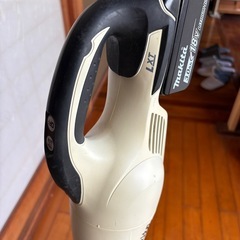 マキタ　掃除機　バッテリーセットの画像