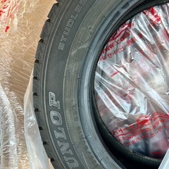 DUNLOP スタッドレスタイヤ 195/60R16 4本セットの画像