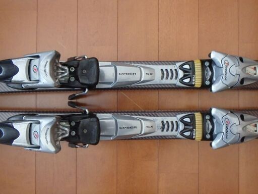 ★★★　カービングスキーHEAD＆スキー靴、ポールのセット　★★★