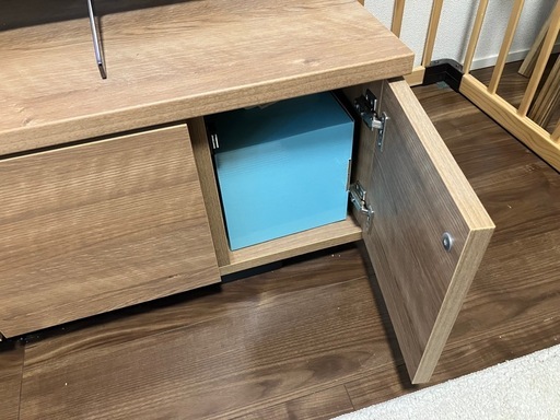 【値下げ交渉可】幅140テレビ台 ローテレビ台 50V型対応　木製 LOWYA