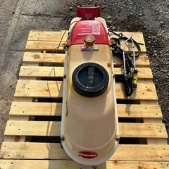 みのる産業　バッテリー散布機　噴霧機 ラクスター FBD-50T 高架型作業車用　バッテリー　走行　動力噴霧機　動墳　噴霧器　散布　消毒　除草　防除　薬剤　噴霧ノズル　充電器付き　簡易始動動画あり　宮崎の画像