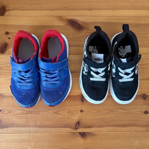 18cm ニューバランス,VANS スニーカー2足セット (りんご) 茅ケ崎の