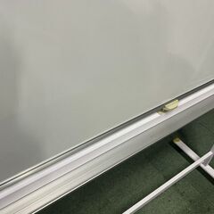 ホワイトボード キャスター付 片面 幅128cm×奥行52cm×高さ181cm の画像