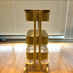 【天板付】IKEA キッチンワゴン RÅSHOG ロースフオグ（ホワイト）の画像