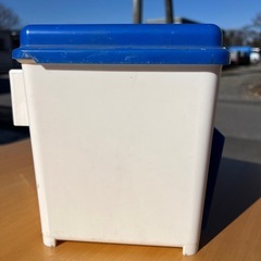 明治宅配保冷ボックスの画像