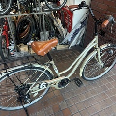 26インチ　外装6段変速　LEDオートライト付き　ゴールドシャンパンの画像