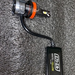 FCL ２色切替フォグランプ　新品、未使用品の画像