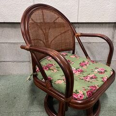 藤製 高座椅子 ラタン 回転 幅52cm×奥行47cm×高さ70cm（座高30cm） の画像