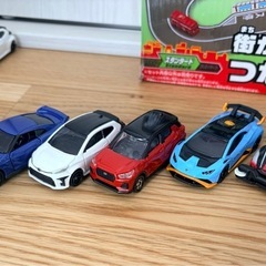 新品あり★トミカミニカー33台セット&トミカ街がひろがるつながる道路セットの画像