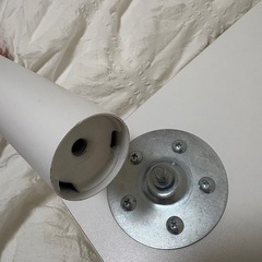 白テーブルの画像