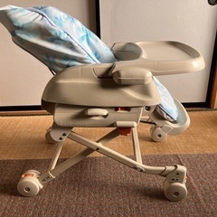 【無料】ベビーラック・チェア（高さ調整・手動スイング・テーブル付き）の画像