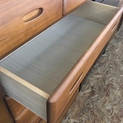 ★ジャングルジャングル貝塚店★ 7段チェスト　タンス　収納棚　ブラウン　茶　引き出し8個タイプ　貝塚市　二色浜　リサイクルショップの画像