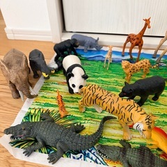 動物フィギュアセット31匹★ライオンゾウワニキリントラカバサルシャチクジラなどの画像