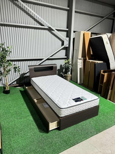 ?激安?❗️配送•設置?❗️♻️処分撤去♻️収納付きフランスベッド　品質がいいマットレスセット コンセント付き
