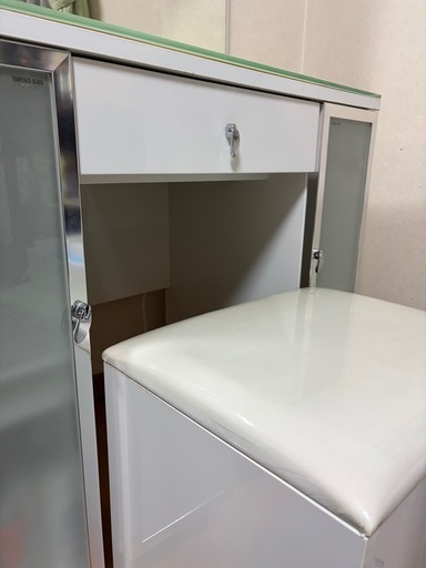 ドレッサー