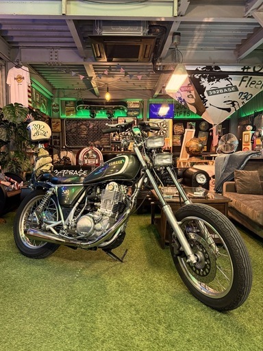 SR400 35周年記念モデル　チョッパー