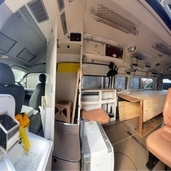 ハイエース（救急車）キャンピングカー登録済み［8ナンバー］の画像