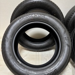 お値引き中【2022年製・溝ほぼ新品】ブリヂストン・アレンザ001　215/60R17　4本の画像