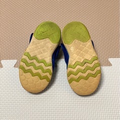 ダークブルー ニューバランス 13の画像