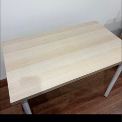 IKEA 机の画像