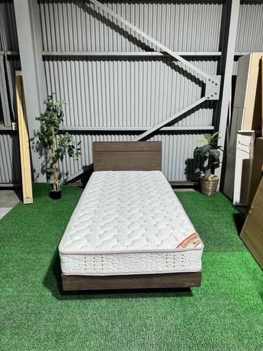 ?激安?❗️配送•設置?❗️♻️処分撤去♻️シングルベッド　フランスベッド　品質がいいGRANZマットレスセット　コンセント付き　ライ