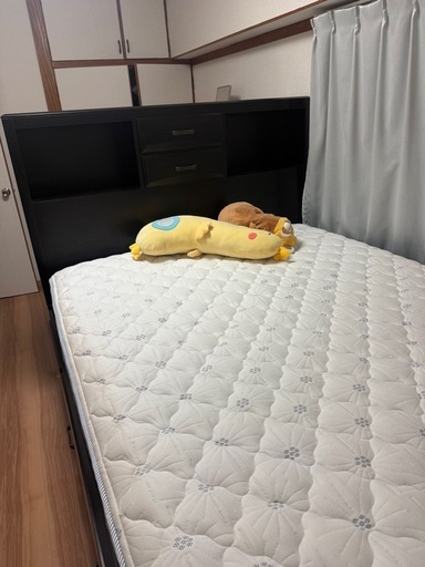 ベッド
