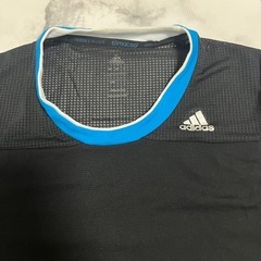 adidas メッシュTシャツの画像