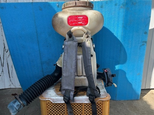 丸山　背負い式動力散布機 10L エンジンブロアー 噴霧器 散布機 農薬 散布 動噴 MDJ41-13 マジかるスタート　ブロアー　宮崎