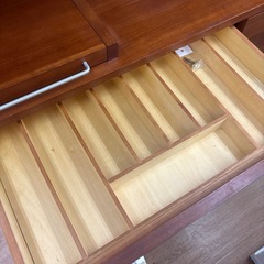 ☆ドリーム荒牧店☆ジモティー割引有☆【クリーニング済み】桜材3枚扉オープンボードの画像