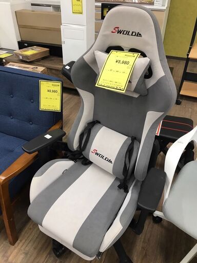【ジャングルジャングル広陵店】ゲーミングチェア　ホワイト